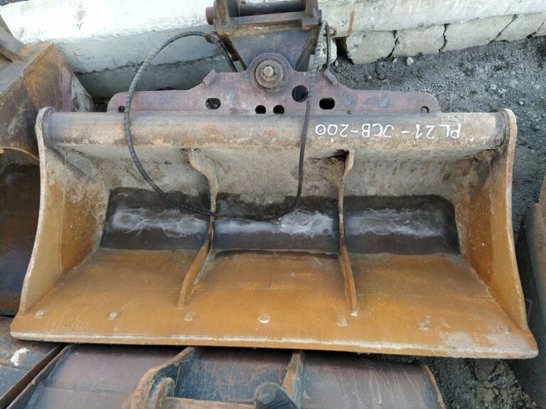 PL21-JCB-200