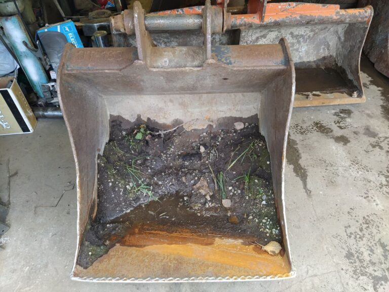 JCB13-80