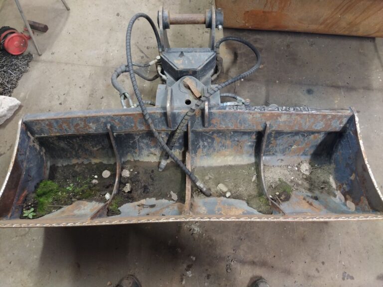 JCB29-150PL