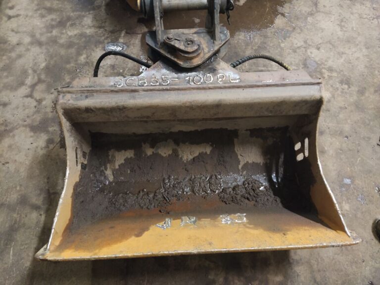 JCB35-100PL