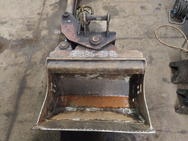 JCB36-90PL