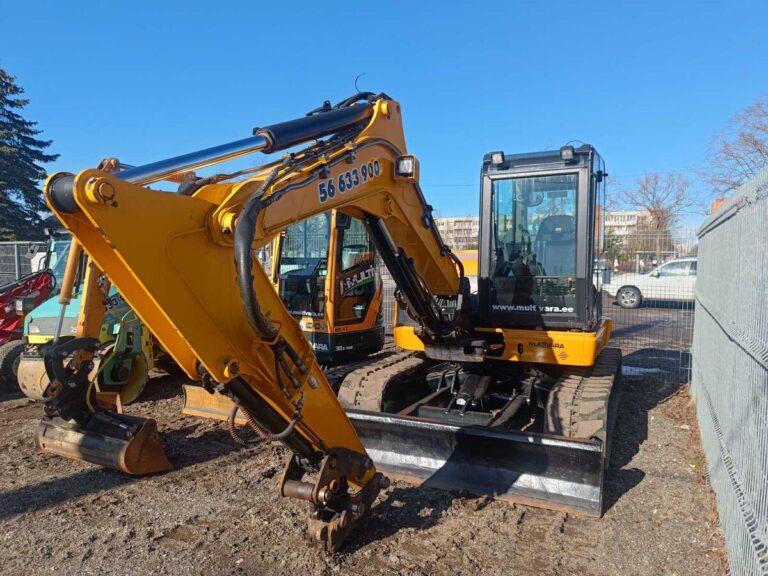 Kummilintidel midiekskavaator JCB 85Z-1 – 18JCB