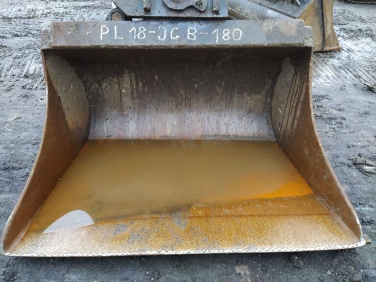 PL18-JCB-180