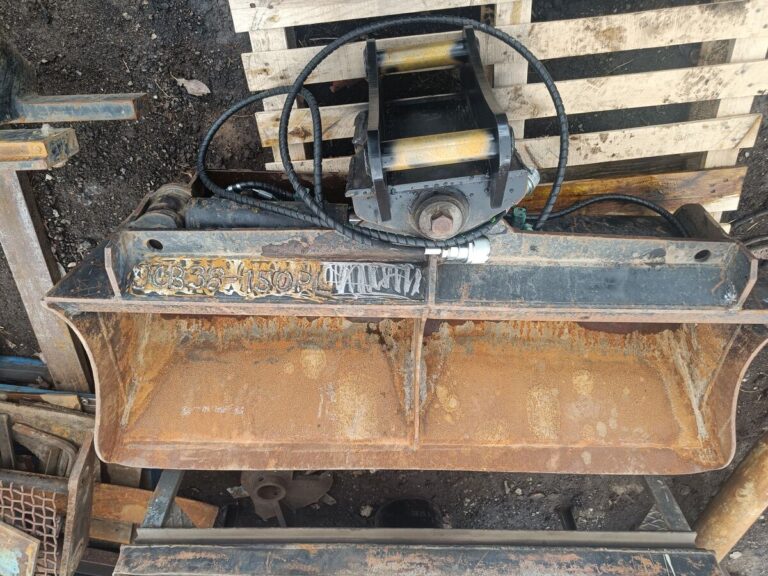 JCB38 150PL