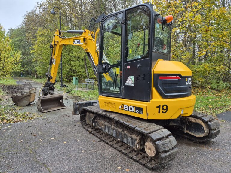Midiekskavaator kummipatjadel JCB 50Z-2 – 2021.a. (19JCB)