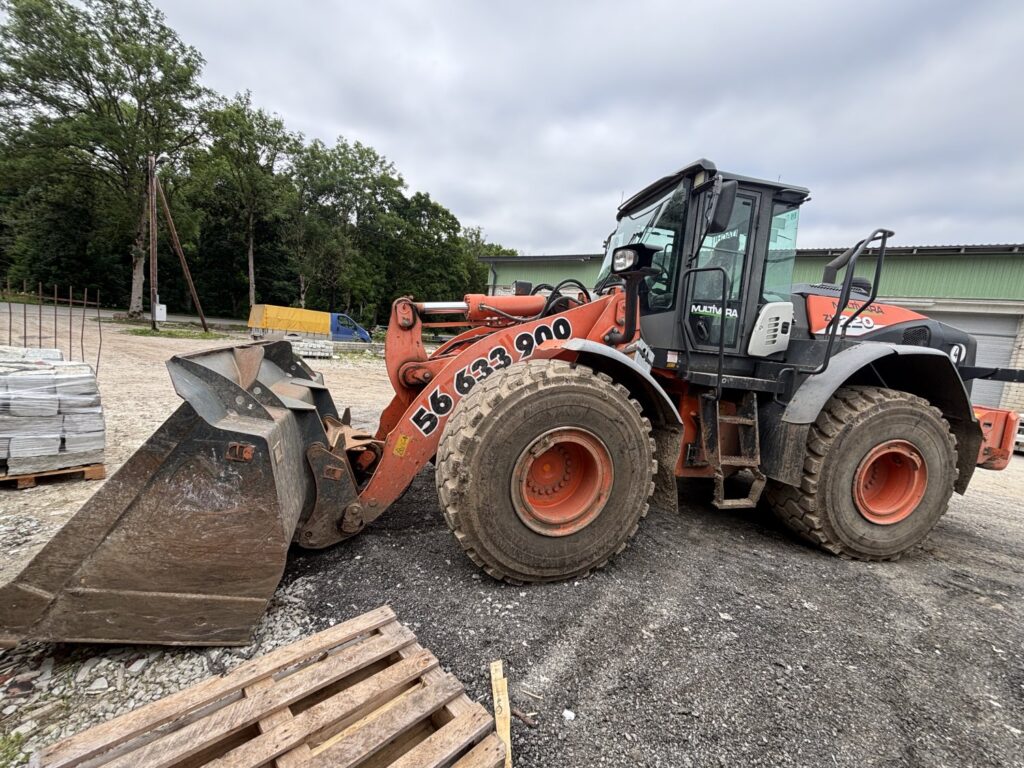 Frontaallaadur HITACHI ZW 220-6 - 6128TH