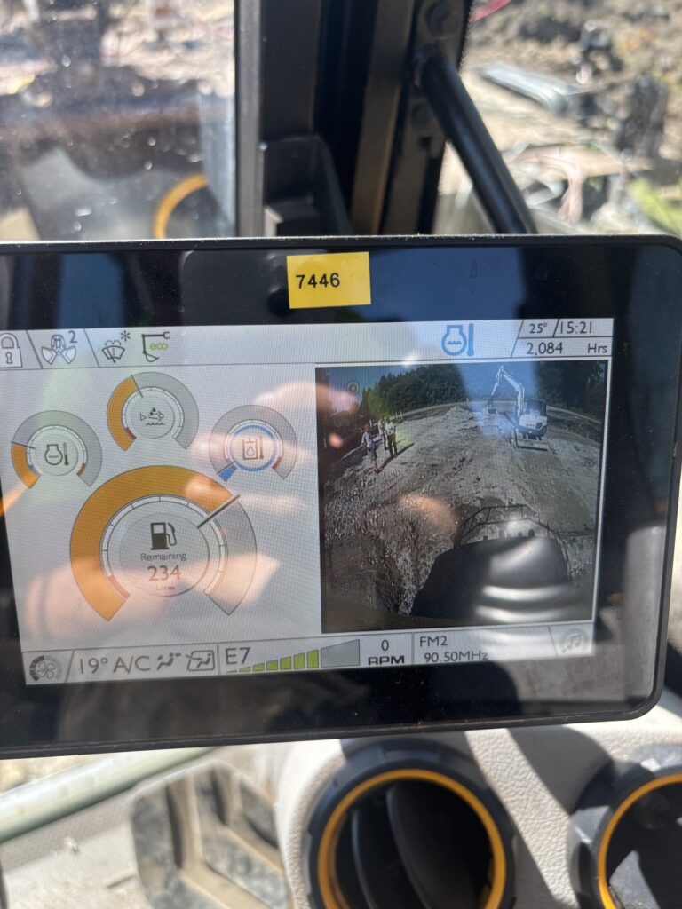 Roomikekskavaator JCB 220X L SV