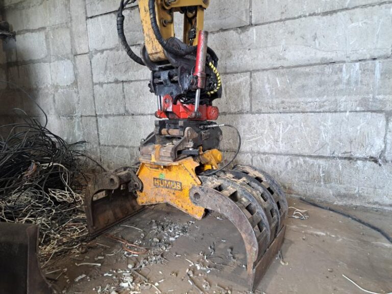 Caterpillar 311F LRR 9CAT – Kummipadjad · pöördpea