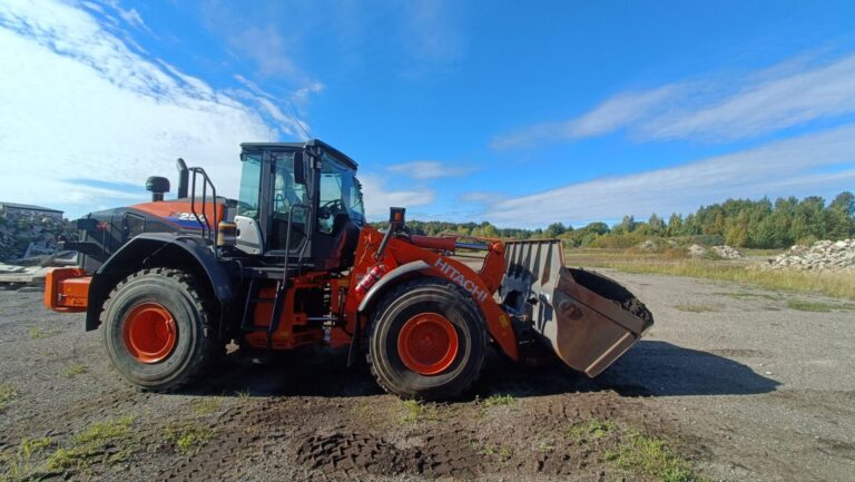 Hitachi ZW250-6 kaaluga frontaallaadur