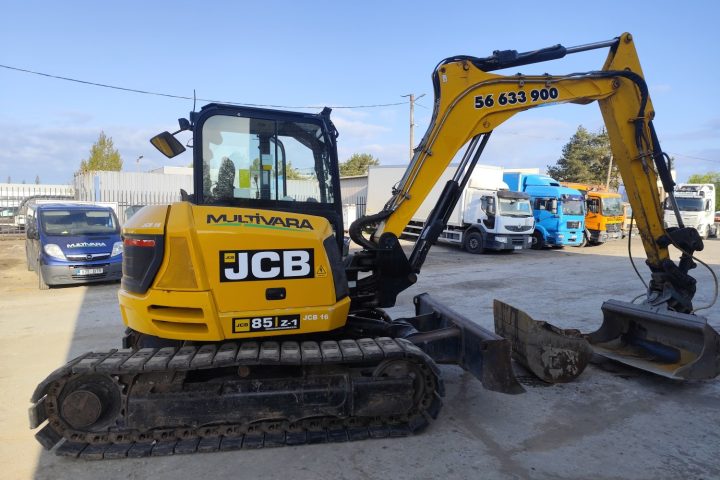 midiekskavaator kaevetööd