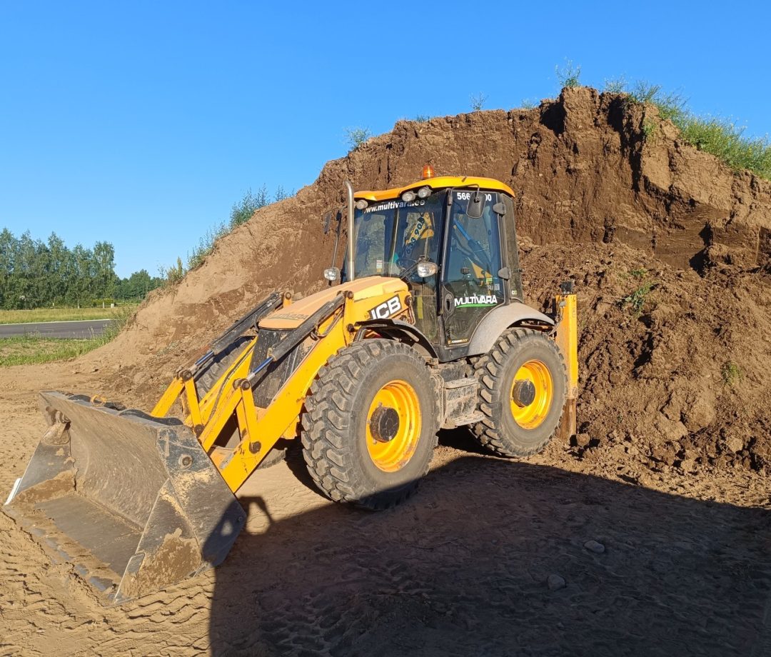 Ekskavaator-laadur JCB 4CX rent juhiga Tallinnas
