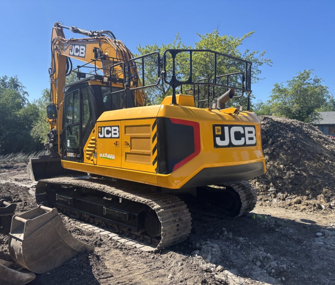 Roomikekskavaator JCB 220X L SV